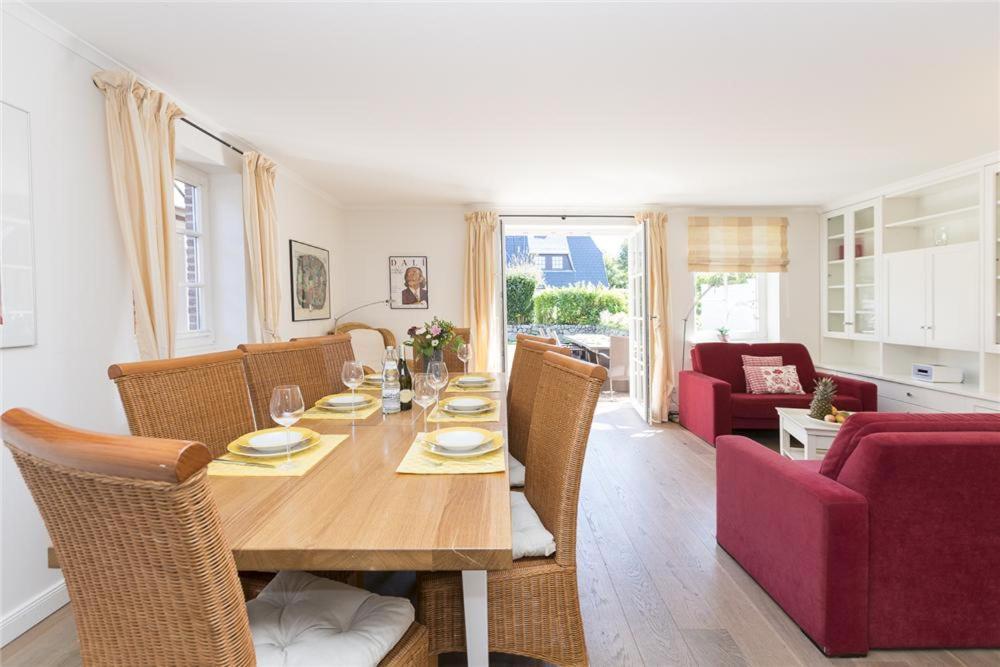 Ferienhaus Am-smeelwai-hausteil Westerland
